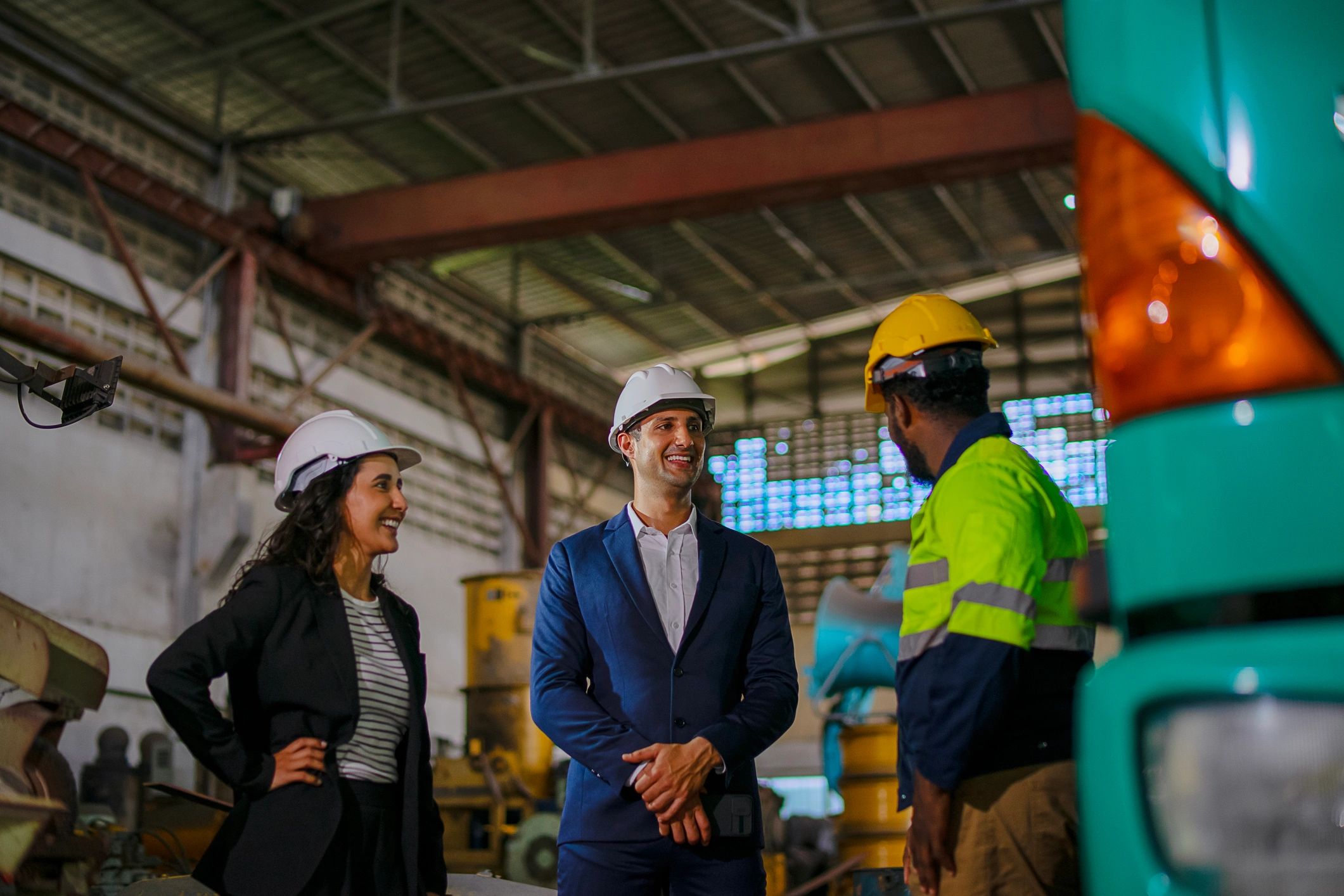 Engineer meeting with a business owner at a construction site